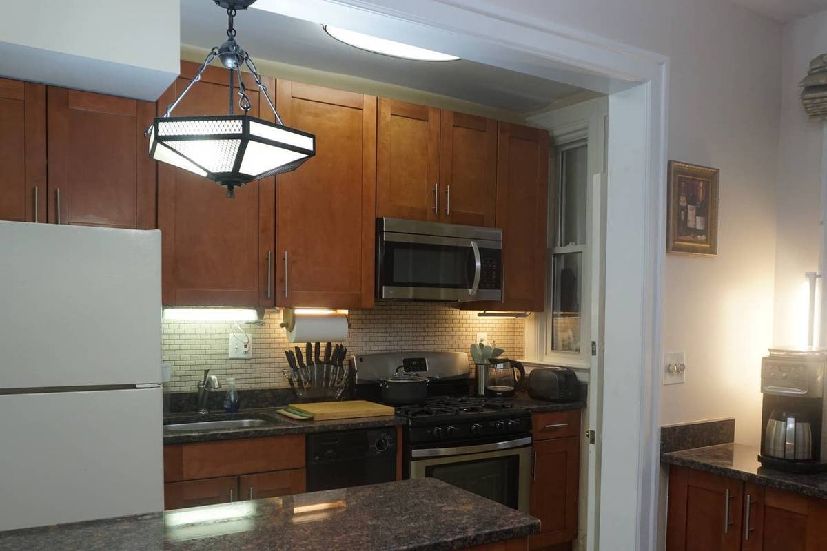 Building Photo - 720 Fairmont St NW