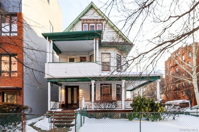 Building Photo - 2500 Newkirk Ave