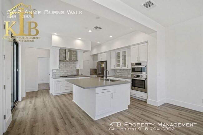 Building Photo - Brand new in Sutter's Place. Soon to be an...