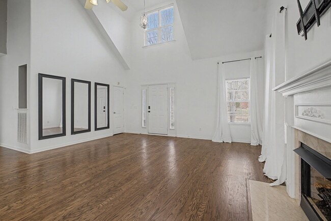 Building Photo - 1857 Woodland Pointe Dr