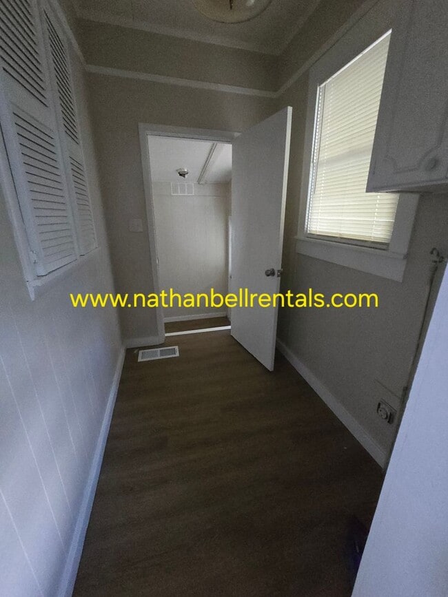 Building Photo - 2114 Culbertson St