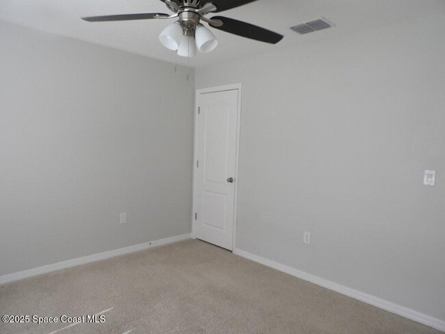 Building Photo - 690 San Filippo Dr SE