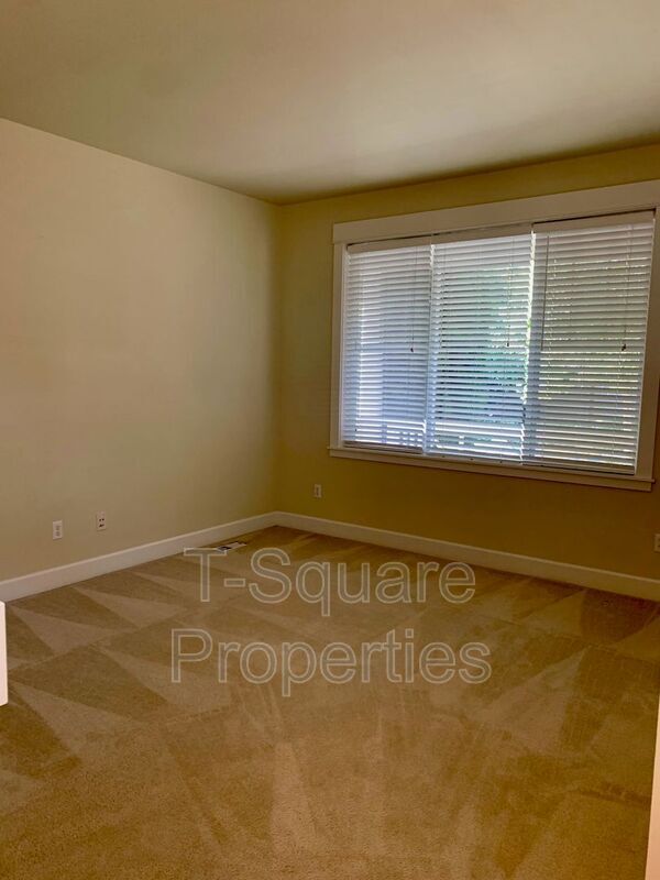 Building Photo - 11842 173rd Pl NE