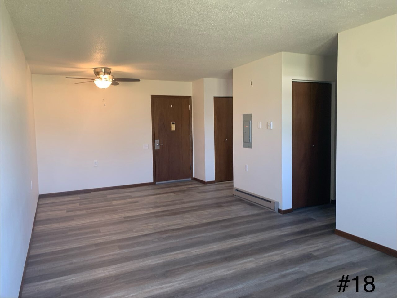 Building Photo - 800 Fairfield Dr