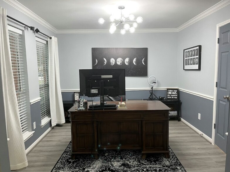 Building Photo - 4315 Trailwood Dr