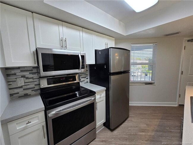 Building Photo - 3206 SE Aster Ln