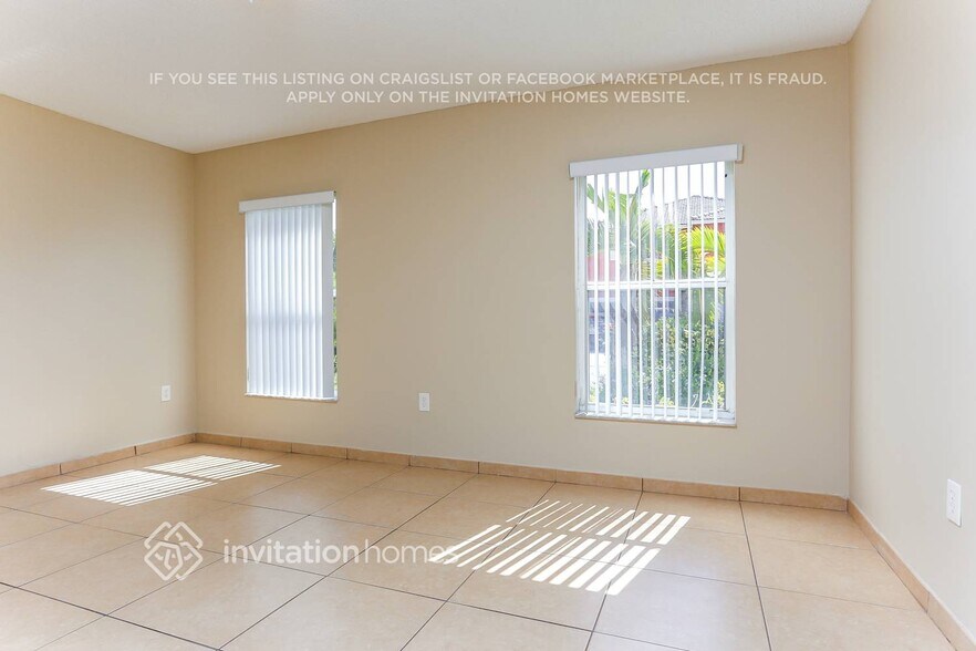 Building Photo - 8410 SW 157th Ct