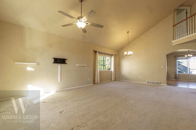 Building Photo - 9631 Stoneglen Dr