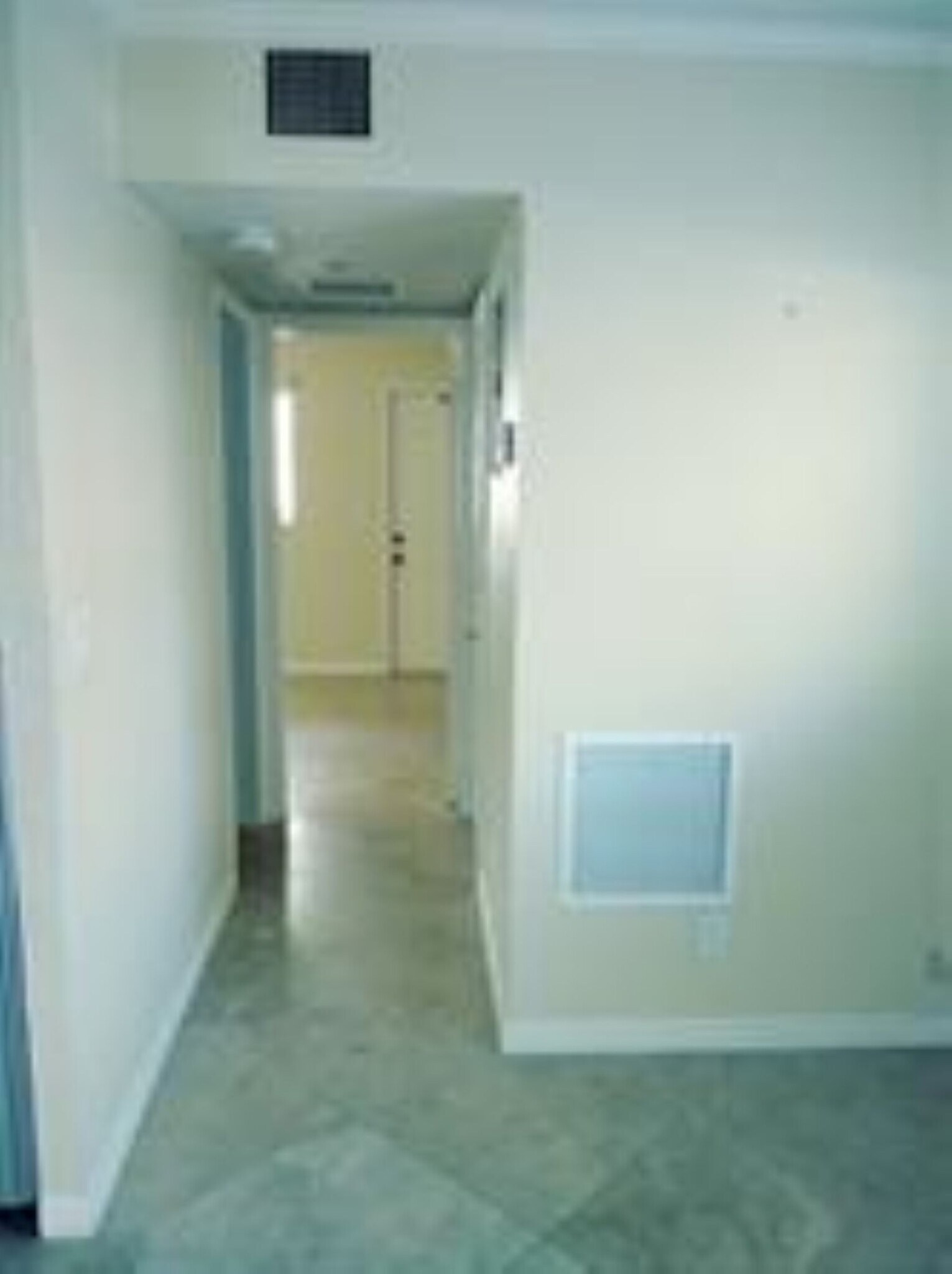 Building Photo - 1864 NE 46th St