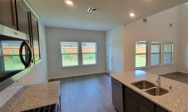 Building Photo - 1614 Harvest Glen Dr