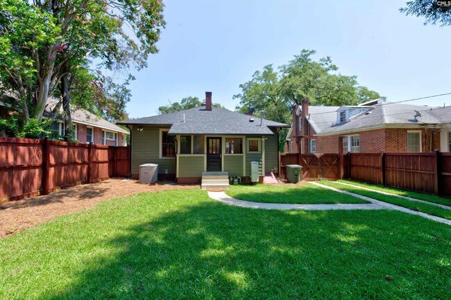 Building Photo - 2405 Sumter St