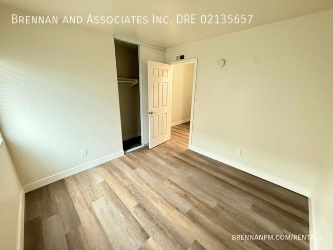 Building Photo - 9046 Ildica St
