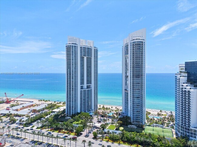 Building Photo - 18101 Collins Ave