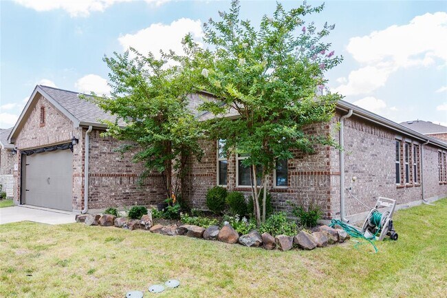 Building Photo - 255 Callaghan Dr