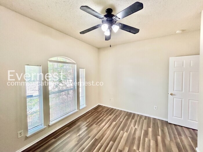 Building Photo - 7912 Boylston Dr