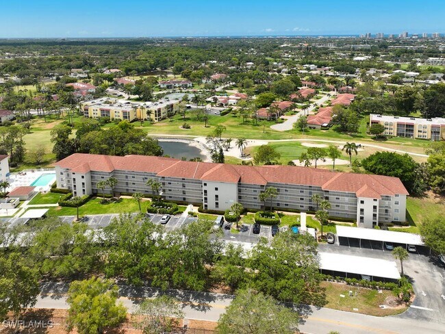 Building Photo - 441 Quail Forest Blvd