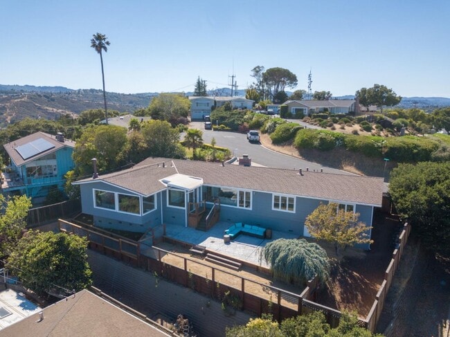 Building Photo - 15 Buckland Ct