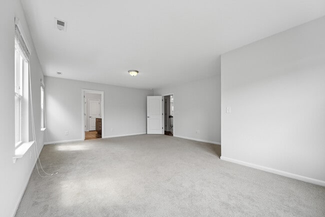 Building Photo - 3352 Bordwell Ridge Dr