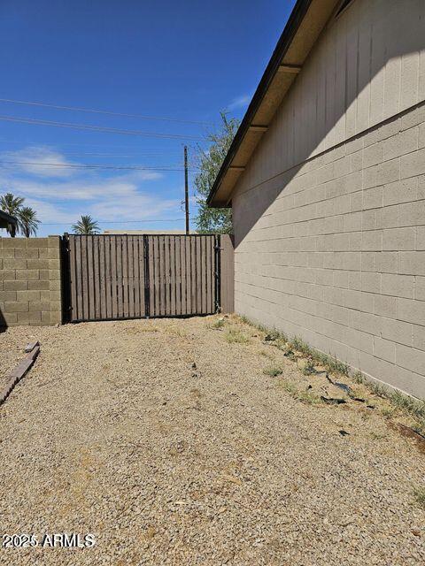 Building Photo - 9920 N 90th Ln