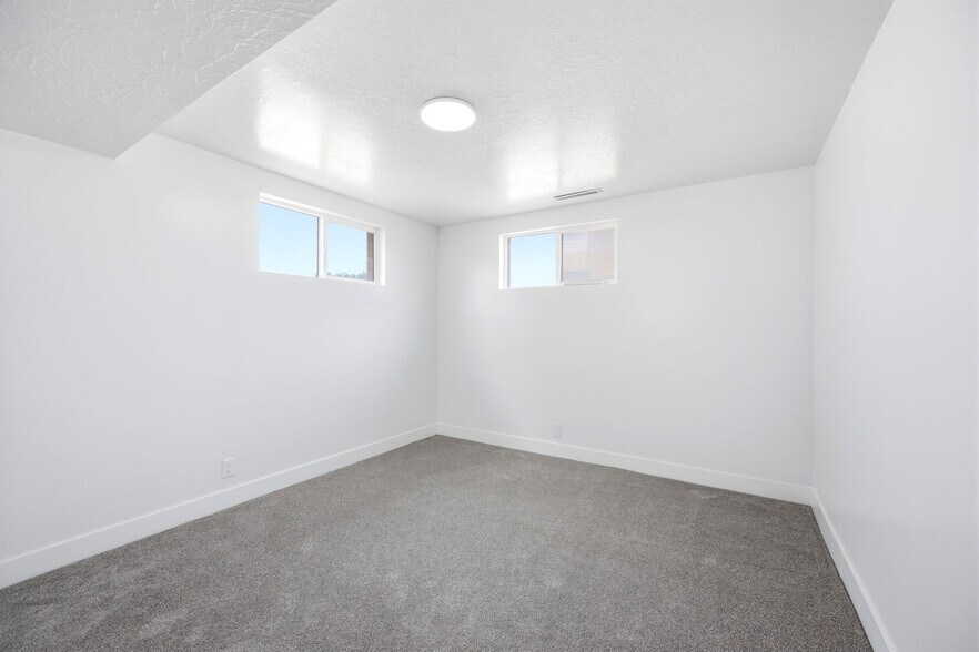 Building Photo - 8240 W 3475 S
