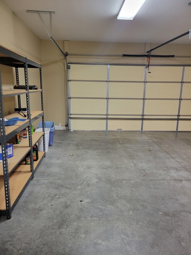 Building Photo - 544 Snead Dr