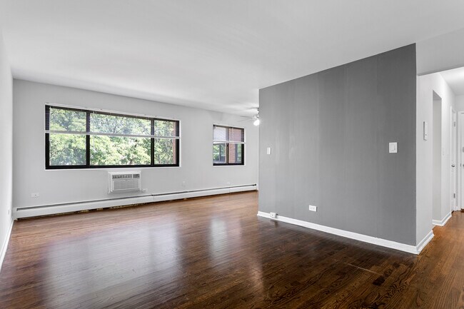 Building Photo - 6826 N Ridge Blvd