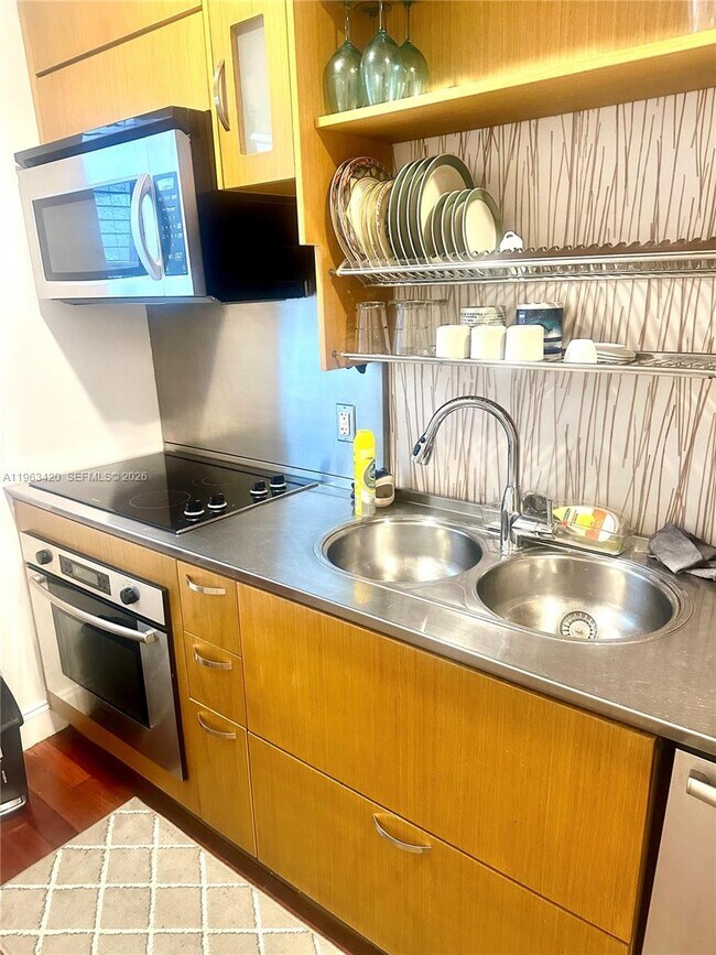 Building Photo - 1340 Drexel Ave