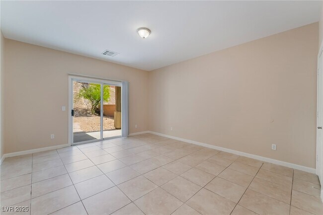 Building Photo - 5086 Echo Shire Ave
