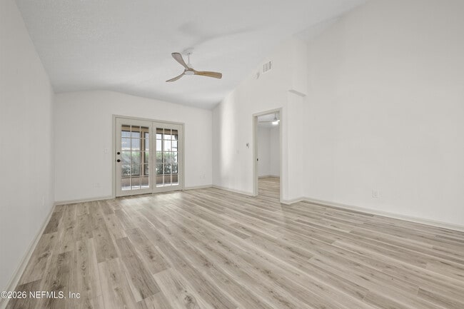 Building Photo - 9350 Arbolita Way