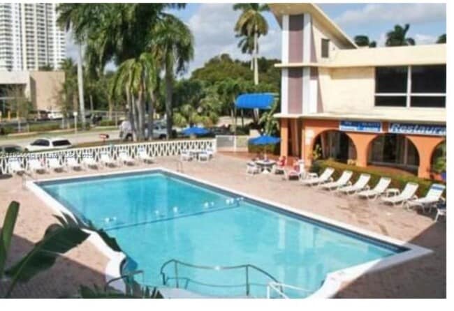 Primary Photo - 26 Diplomat Pkwy