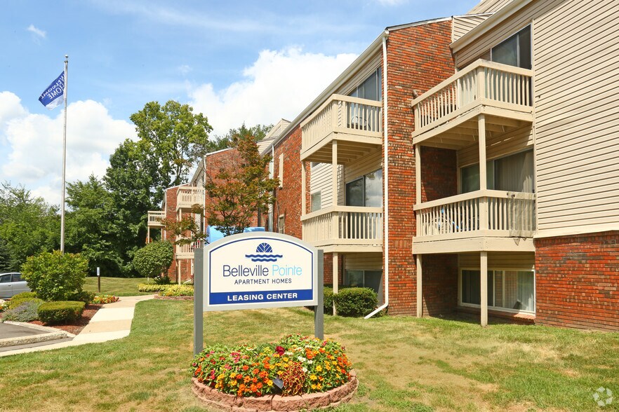 Belleville Pointe Apartments 46020 Lake Villa Dr Belleville MI 48111