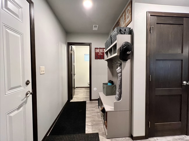 Building Photo - 4501 E Whisper Ridge Pl