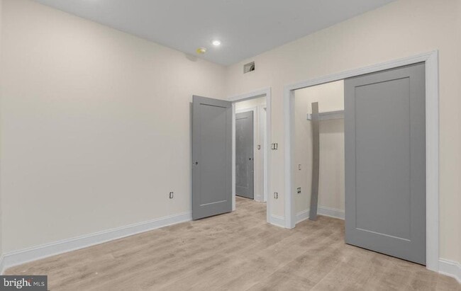 Building Photo - 6601 Ridge Ave