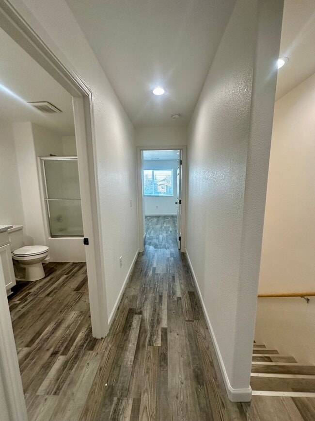 Building Photo - Brand-New 3 Bedroom, 2 Bath Home with Garage