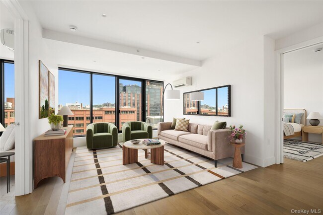 Primary Photo - 44 Hudson St