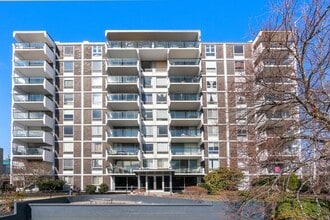 Building Photo - APARTMENT