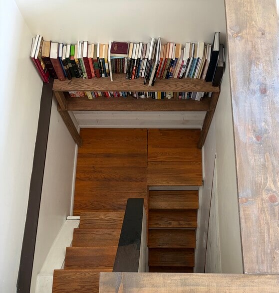 Stairs to downstairs - 5 Nusser St