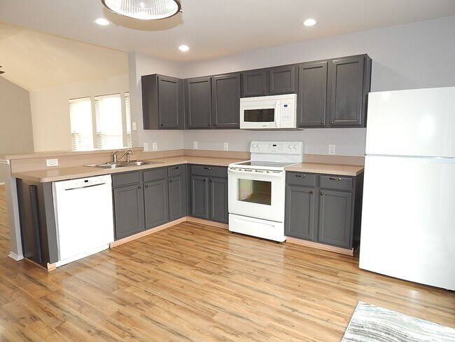 Building Photo - ***Pre- Marketing*** Cozy 3-Bedroom Home w...