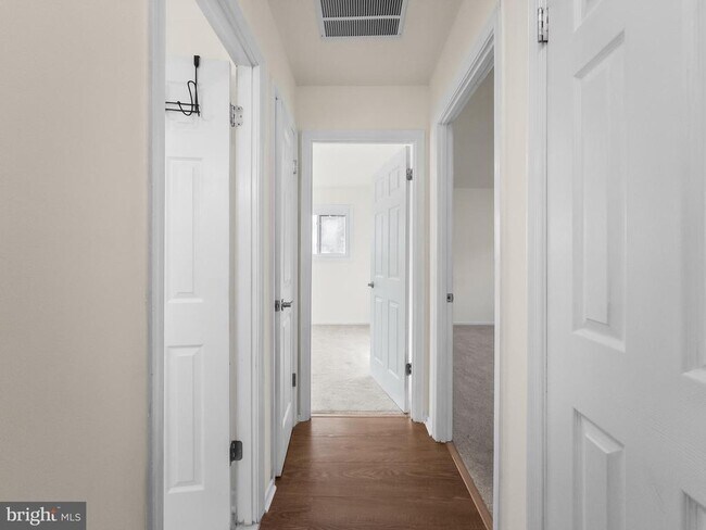 Building Photo - 10100 Le Fevre Dr