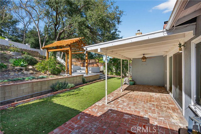 Building Photo - 5007 Canoga Ave