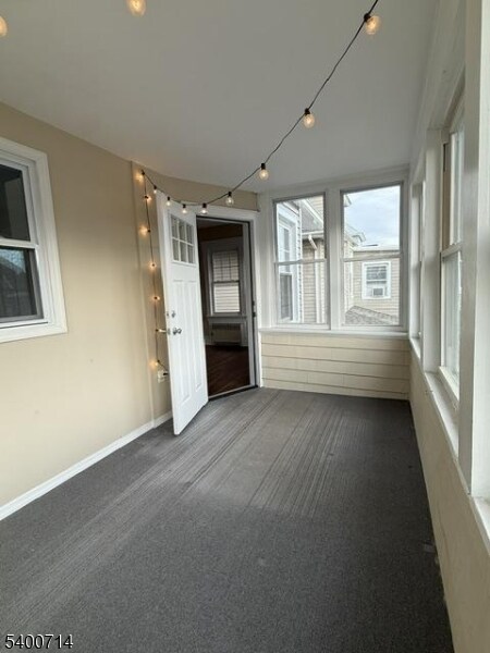 Building Photo - 42 N Willow St