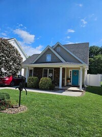 Building Photo - 509 Capstone Dr