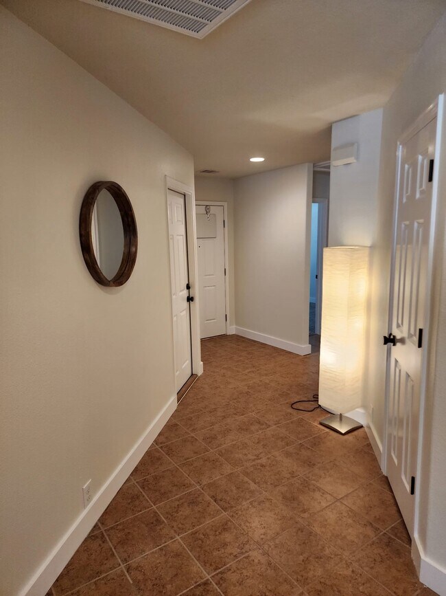 Building Photo - 4519 Woodspring Glen Ln