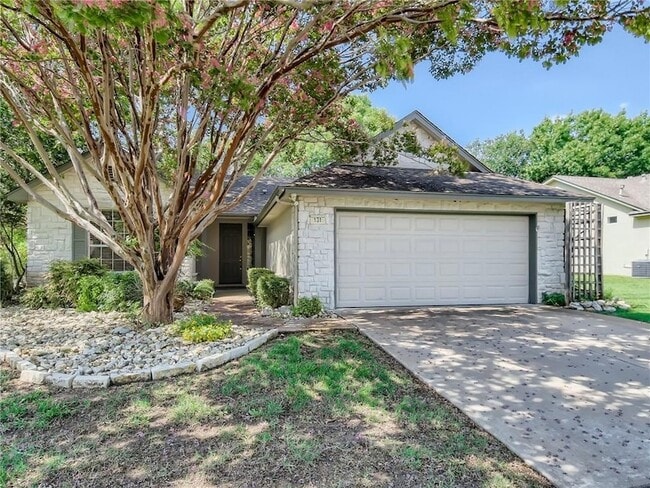Primary Photo - 131 Enchanted Dr