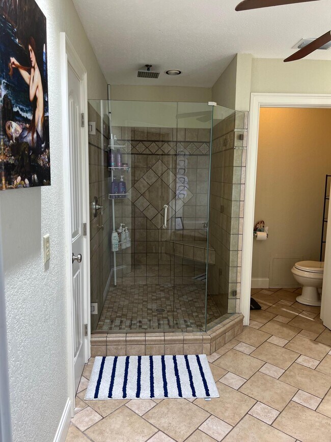 Building Photo - 1207 Australian Ave