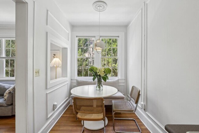 Building Photo - 70 Sheridan Dr NE