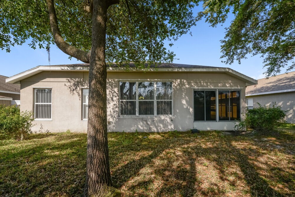 Building Photo - 5515 Lansdowne Way