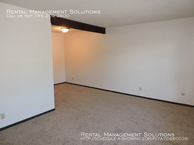 Building Photo - Bluewood East - 1 Bedroom 1 Bath