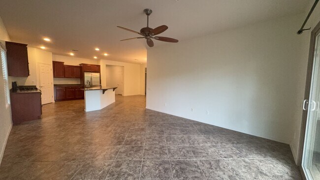 Building Photo - 10838 E Sonrisa Ave