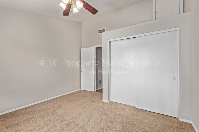 Building Photo - 2381 W Redwood Dr